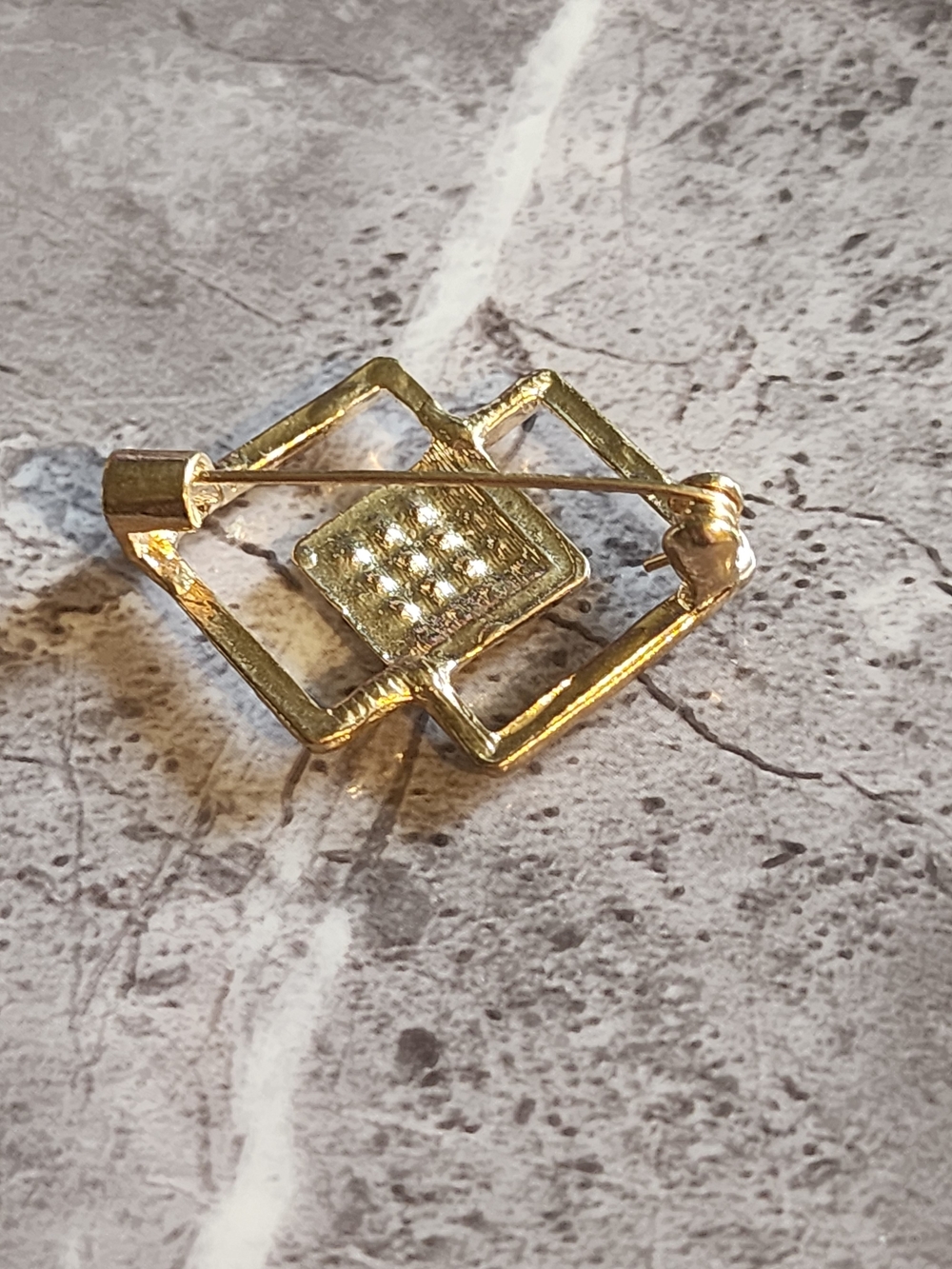 Gold Rhinestone Brooch - Picture 3 of 4
